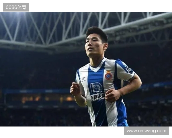 近两个西甲赛季,只有巴埃纳和拉菲尼亚创造了100+次机会 近两个西甲赛季,只有巴埃纳和拉菲尼亚创造了100+次机会